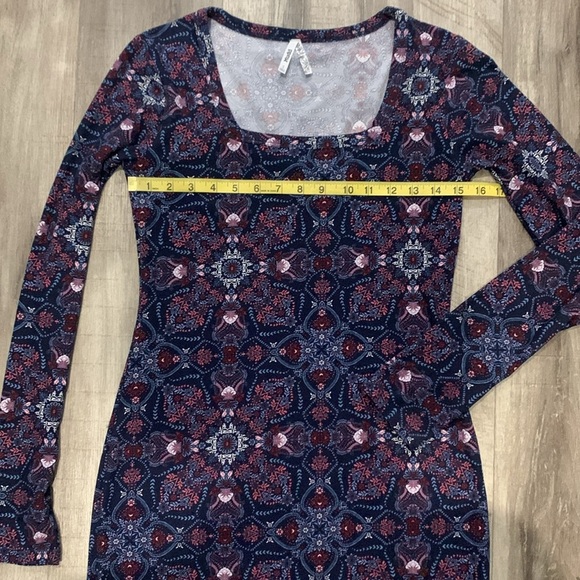 Mudd Long Sleeve Hourglass Mini Dress Small - Picture 5 of 8